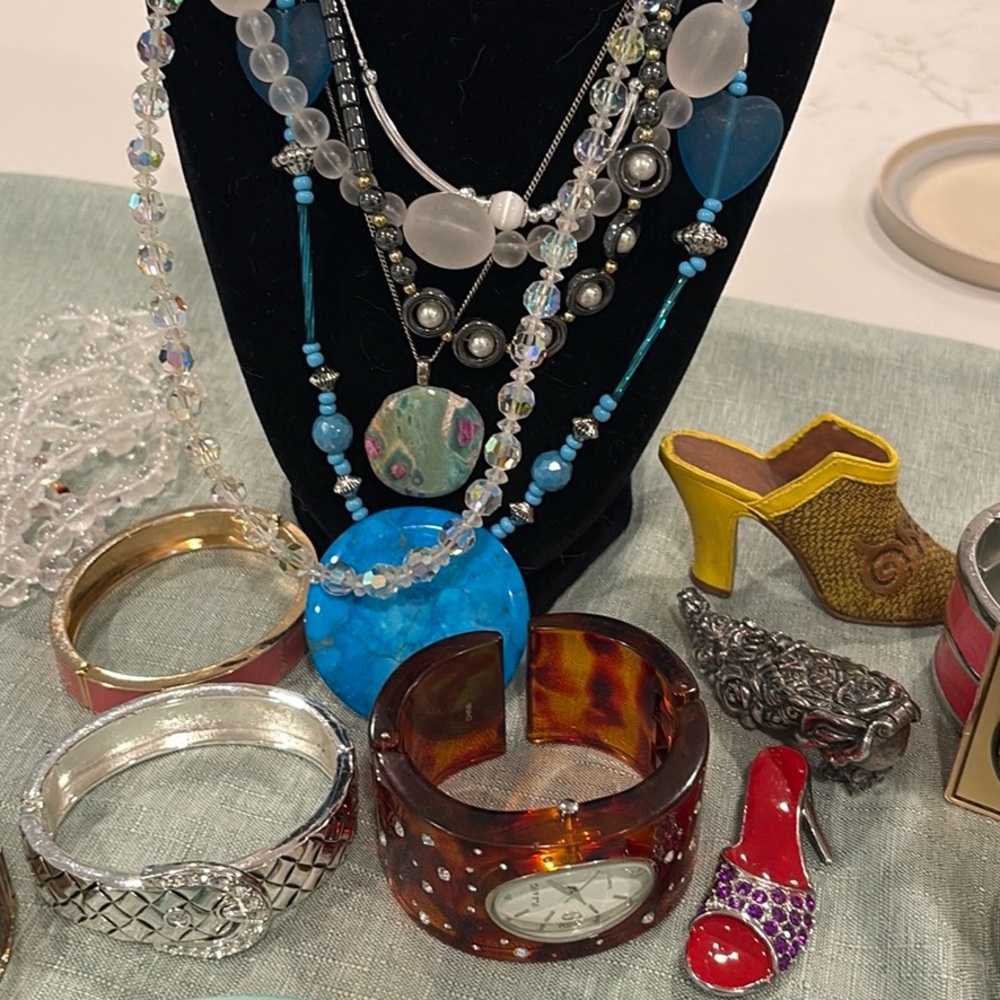 Jewelry (for live)